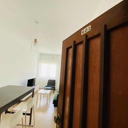 Simple One Bedroom Flat In Engomi Exterior photo