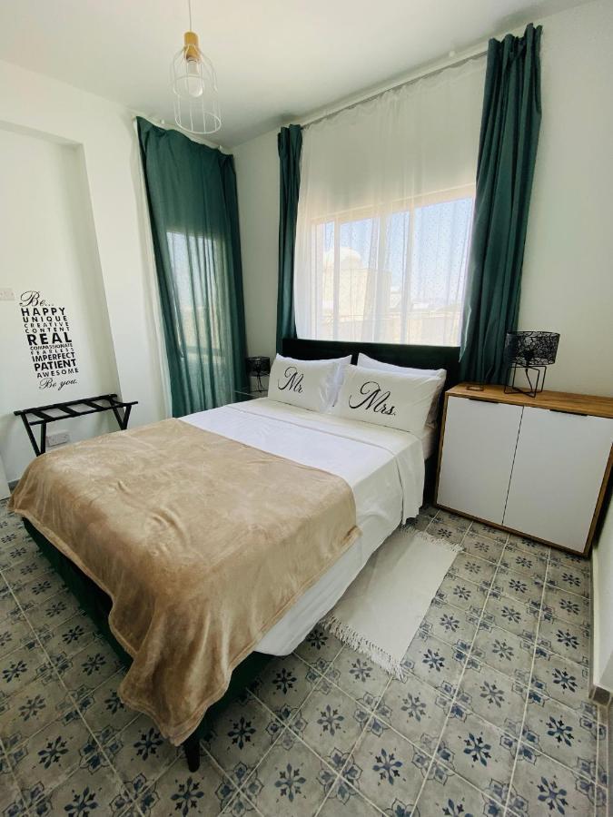 Simple One Bedroom Flat In Engomi Exterior photo